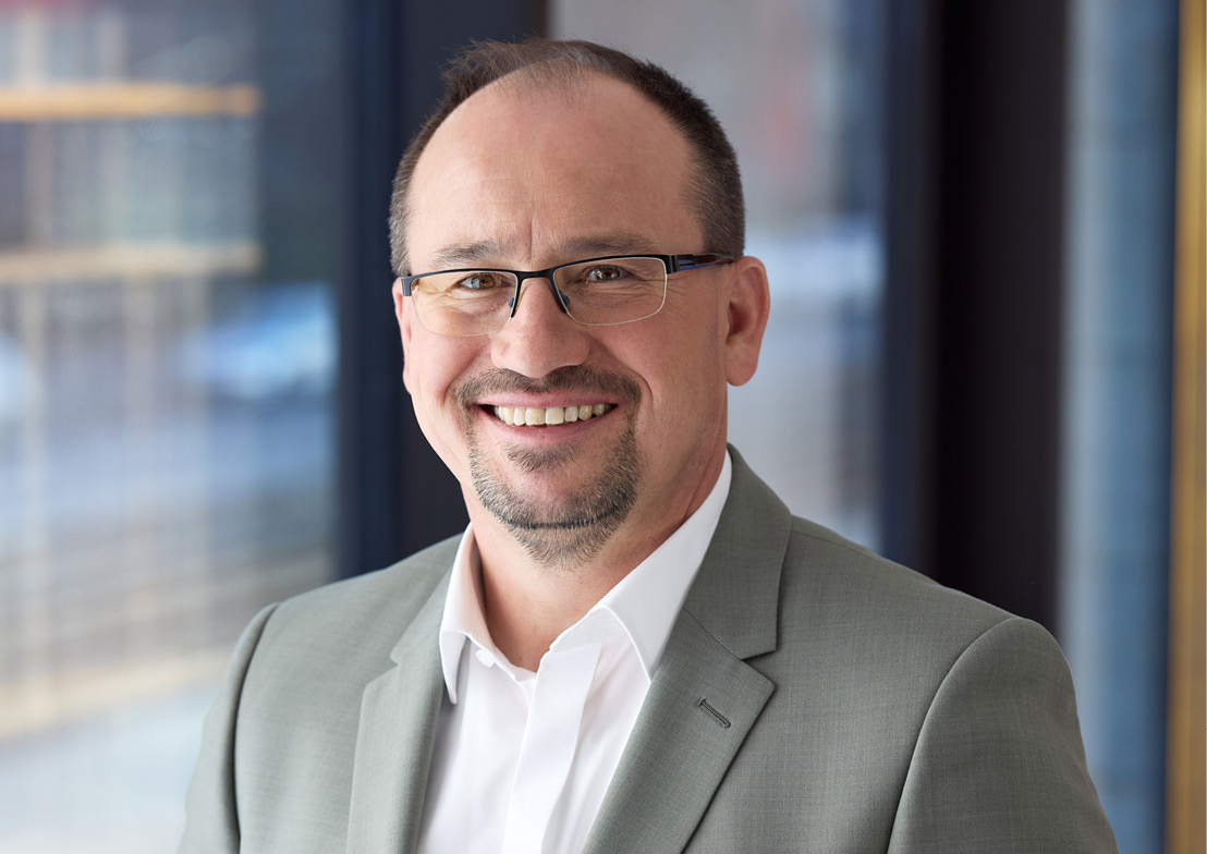 Michael Scheuenstuhl - Operations